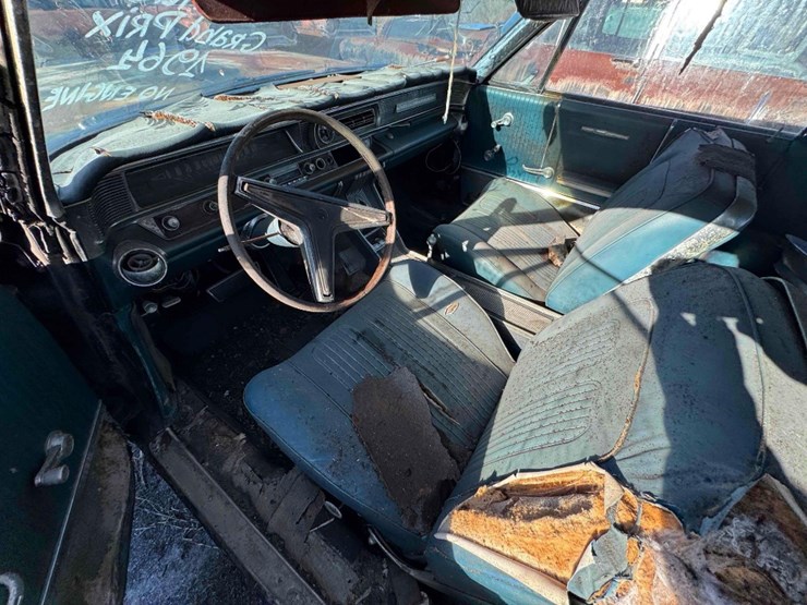 1964-pontiac-grand-prix-image-9