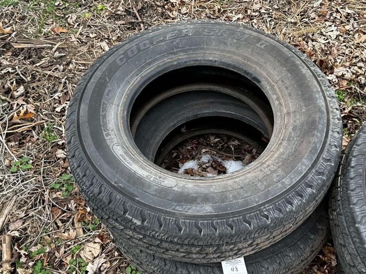 (4)-cooper-sam-9.50r16-slt-m+s-radial-tires-image-3