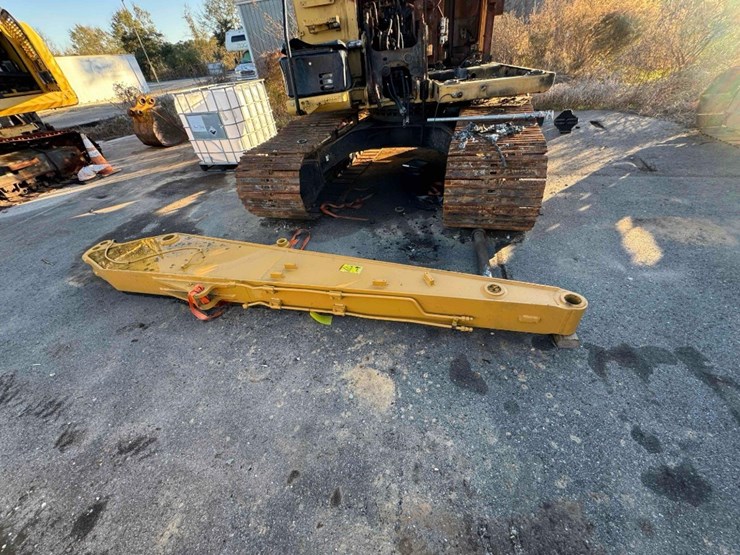 2015-caterpillar-312el-image-7