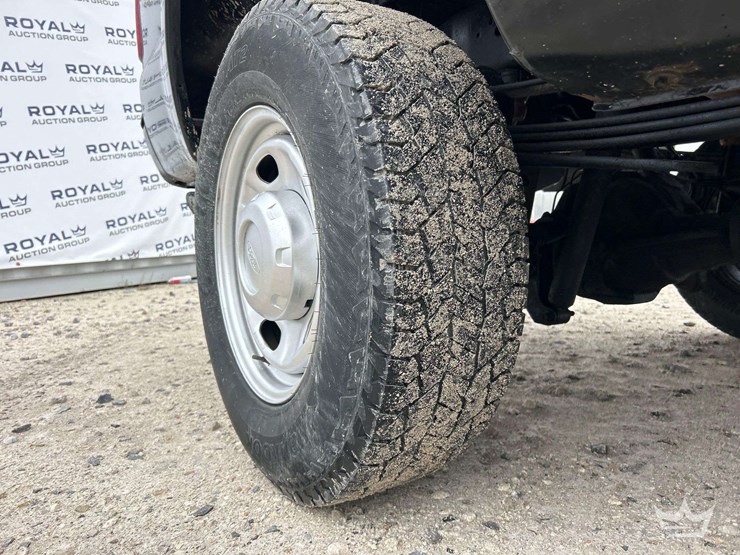 2012-ford-f350-image-26