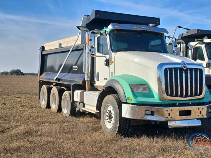 2019-international-hx615-image-3