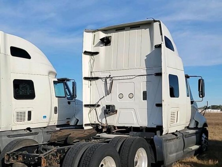 2016-international-prostar-image-2