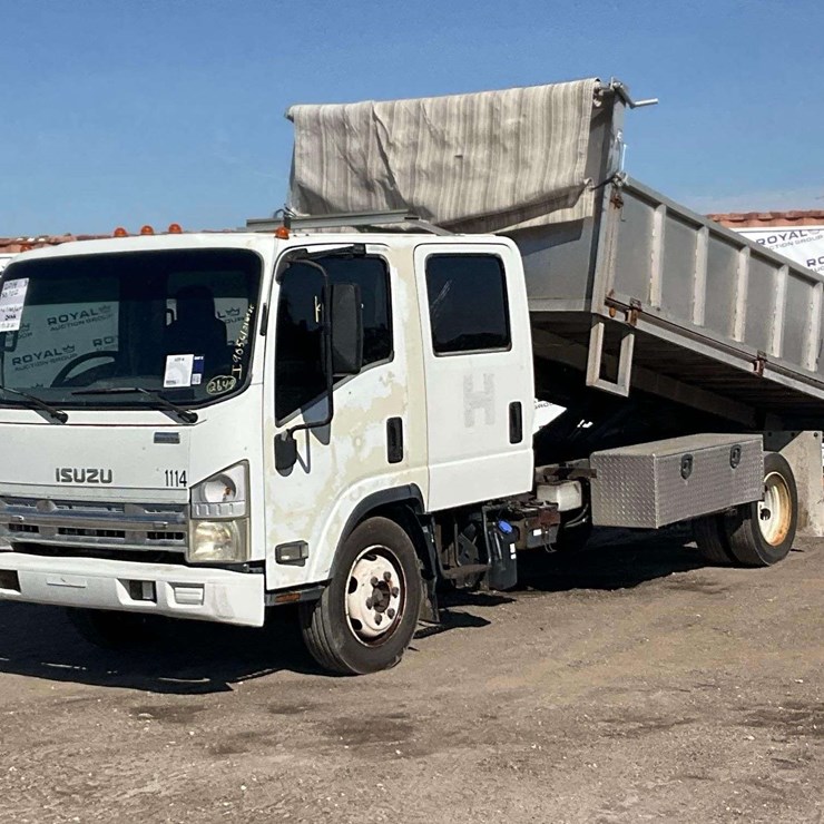 2014 ISUZU NQR