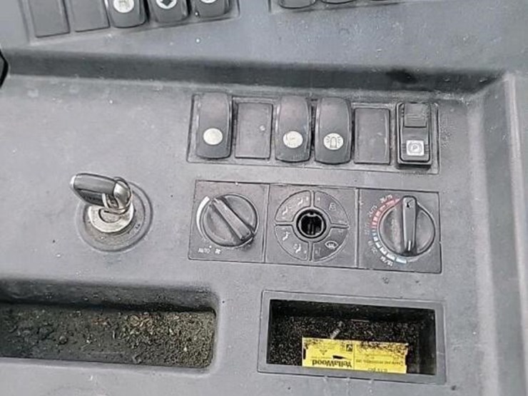 2020-hyundai-70d-9-image-23