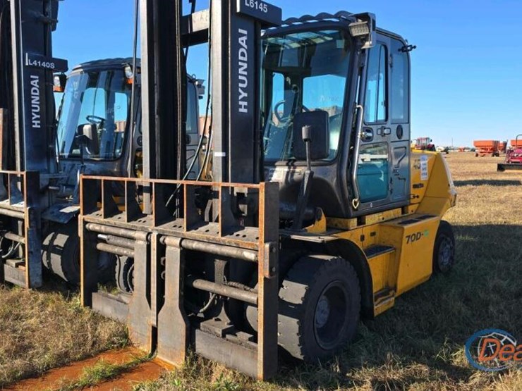 hyundai-70d-9-image-1