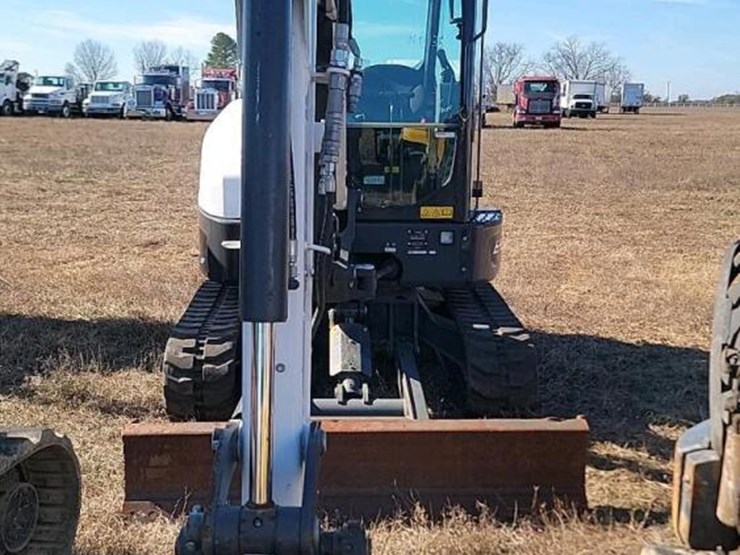 bobcat-e42r2-image-1