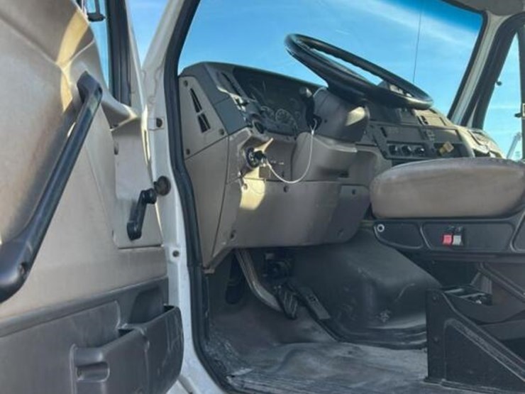 sterling-m8500-image-19