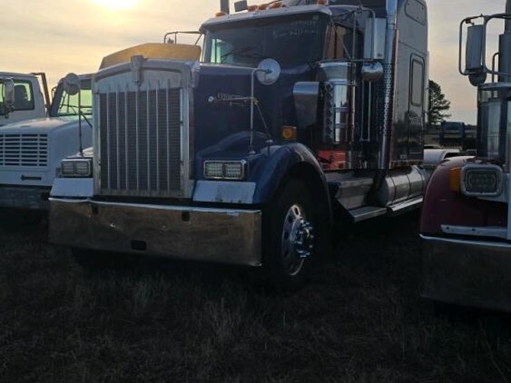 kenworth-w900-image-52