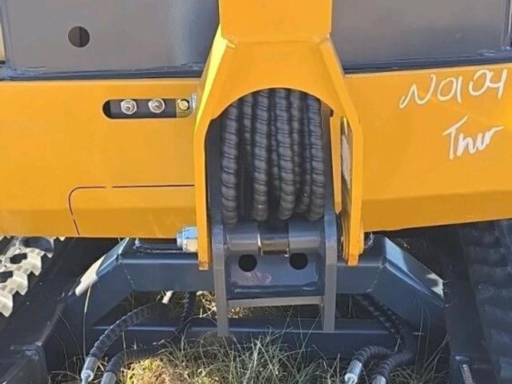 unused-2025-cfg-qk20r-mini-excavator,-s/n-9060863:-23hp-gas-eng.,-2-cylinders,-bkt.-image-3