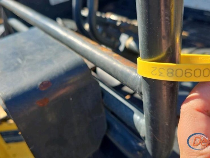 komatsu-pc30mr-5-image-22