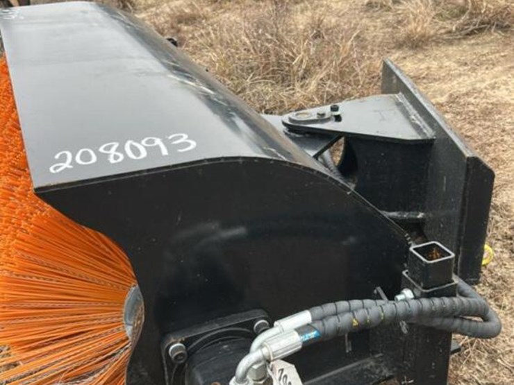 future-qst-hydraulic-mini-sweeper,-s/n-510134-image-8