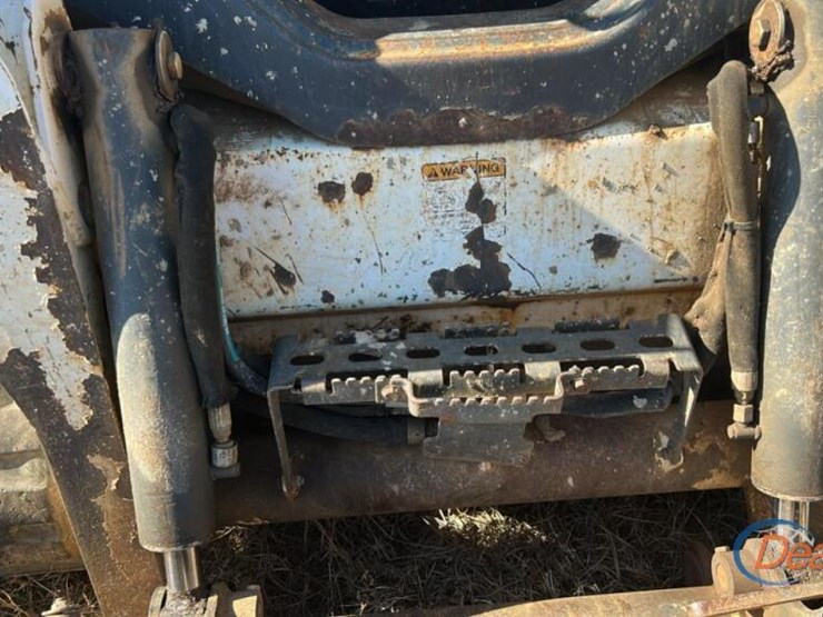 2014-bobcat-t590-image-19