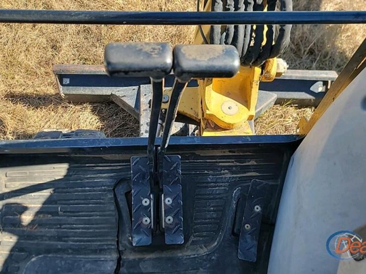 2020-caterpillar-302.7d-image-22