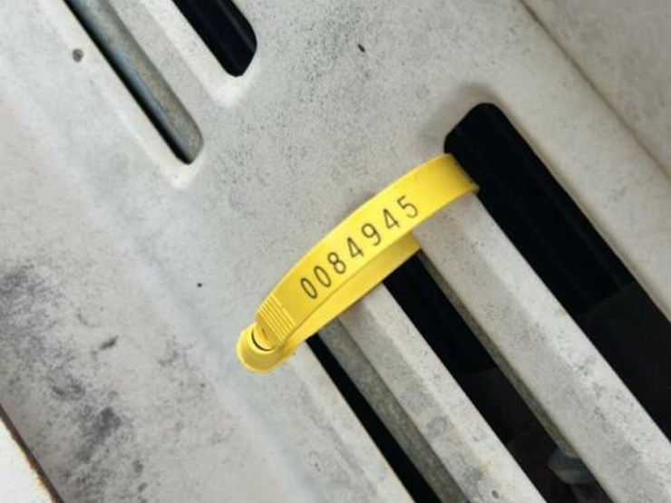 1986-gmc-c7d064-6x4-cab-&-chassis,-s/n-1gds7d4g6gv502071-(no-title---bill-of-sale-only):-as-is,-non-running-image-24