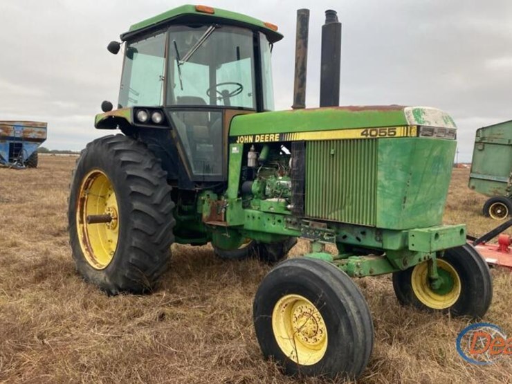 john-deere-4055-image-4