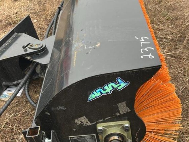 future-qst-hydraulic-mini-sweeper,-s/n-510134-image-6