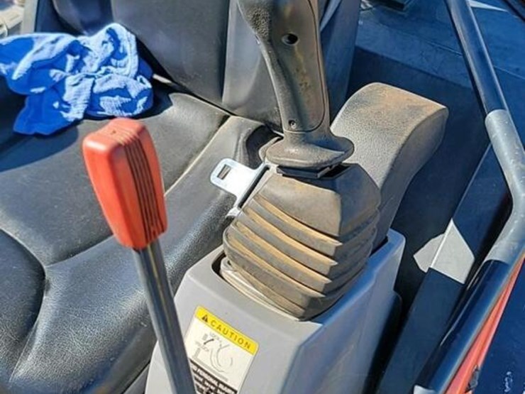 2022-kubota-kx040-image-23