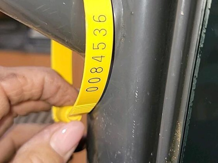 2010-case-590sm-image-34