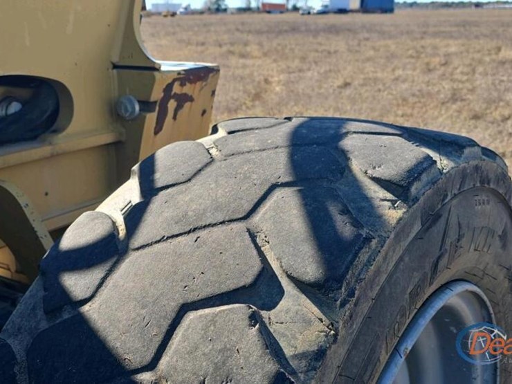 caterpillar-tl642c-image-17