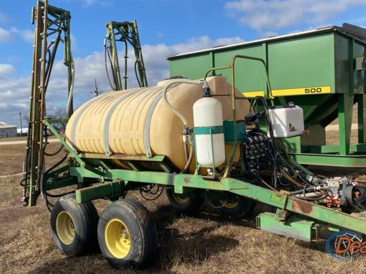 top-air-pull-type-1000-gallon-folding-sprayer,-s/n-6301-w/-monitor-image-3