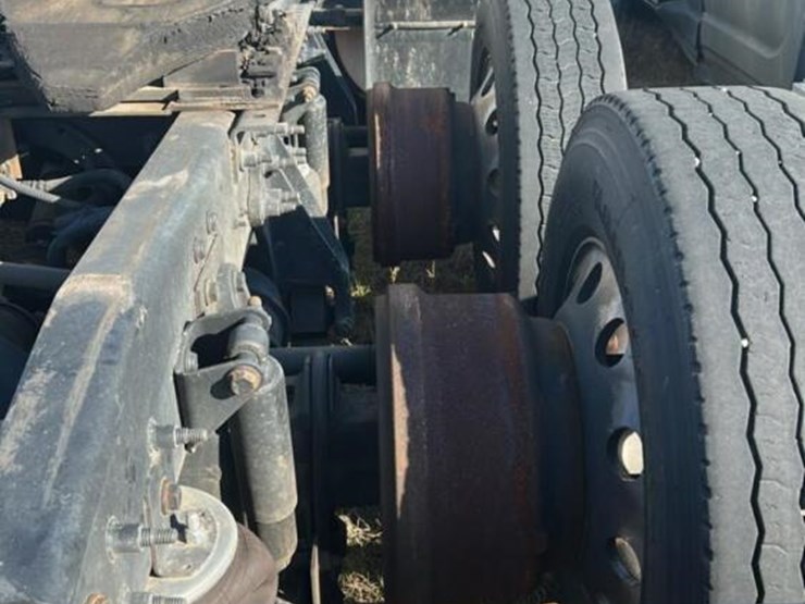 2015-international-prostar-image-11