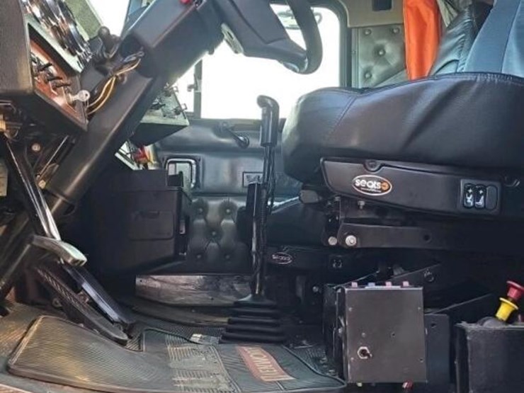 kenworth-w900-image-28