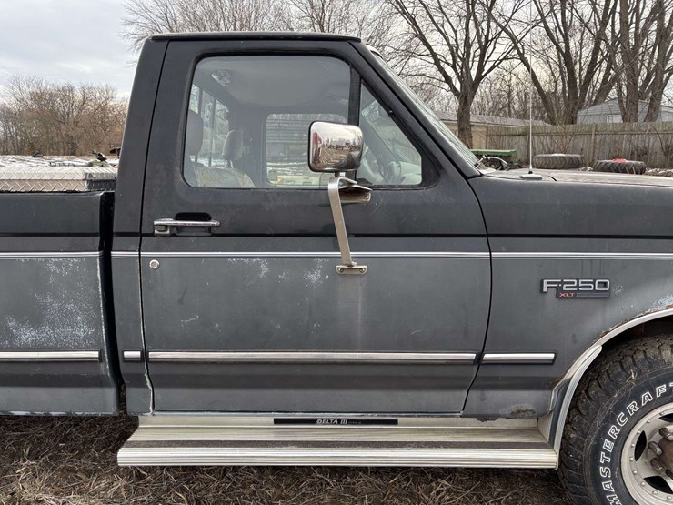 1992-ford-f250-xlt-image-21