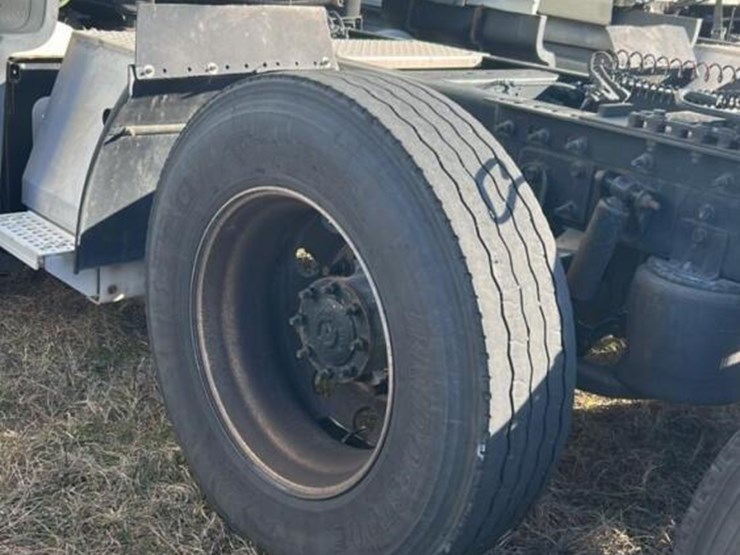 2015-international-prostar-image-15