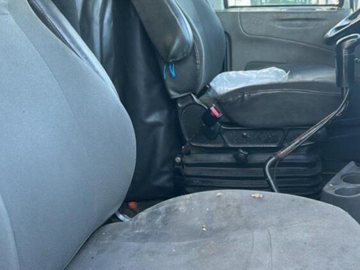 2016-international-prostar-image-6