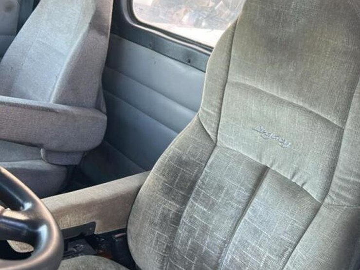 kenworth-t800-image-25