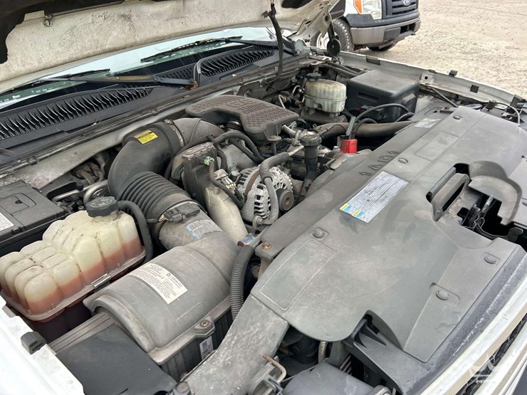 2006-chevrolet-silverado-2500-image-9