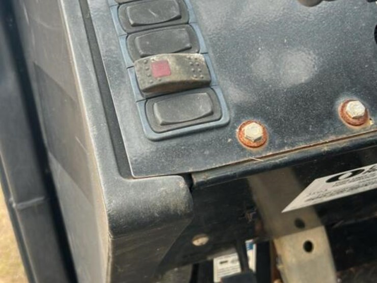 2017-genie-gth844-image-19