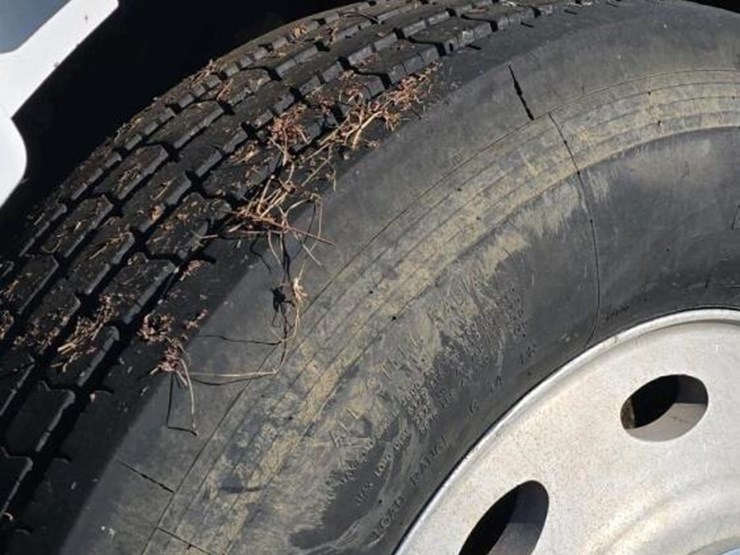 2006-peterbilt-387-image-4