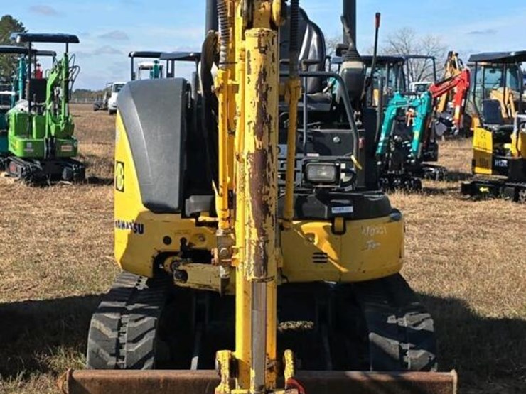 komatsu-pc30mr-5-image-2