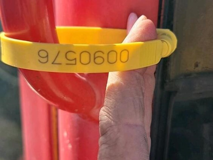 2013-yanmar-vio25-4-image-29