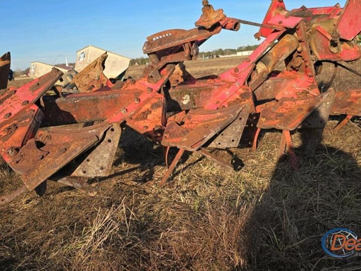 massey-ferguson-8-image-3