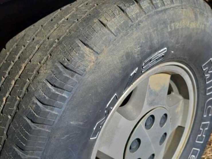 1992-gmc-sierra-1500-image-9