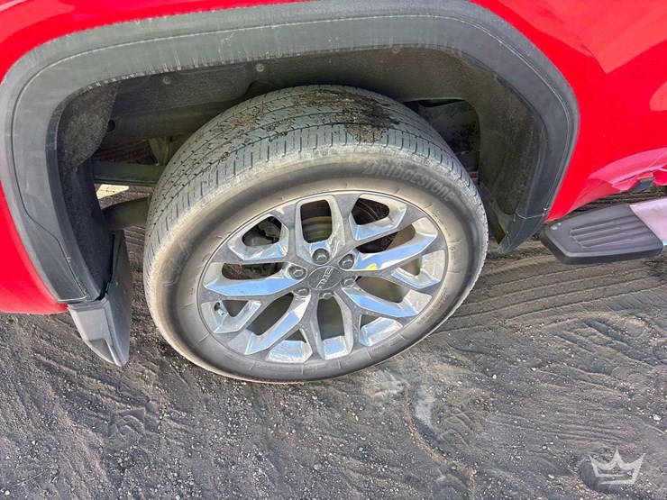 2020-gmc-sierra-1500-slt-image-26