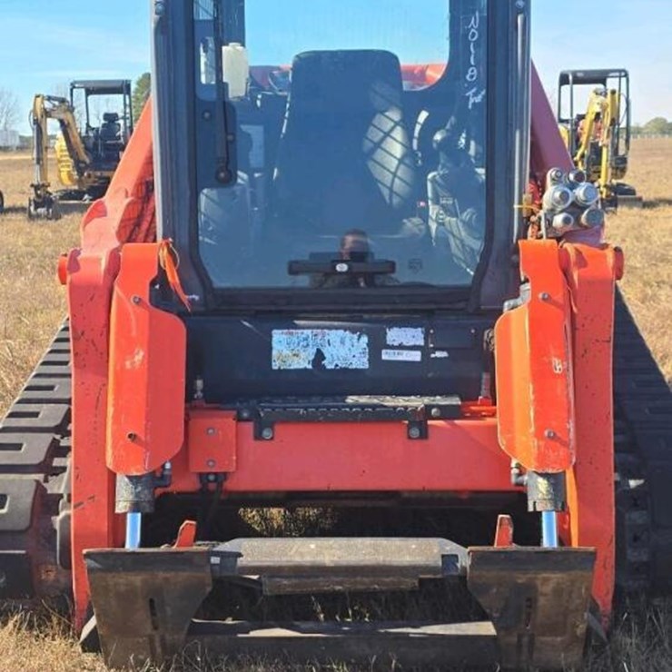KUBOTA SVL95 SKID STEER, S/N 41281: C/A, NO BKT., 2361 HRS