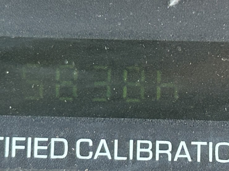 2011-ford-crown-victoria-sedan-image-35