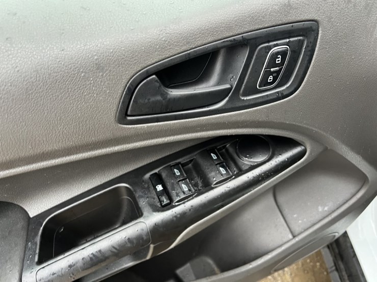 2019-ford-transit-connect-image-24