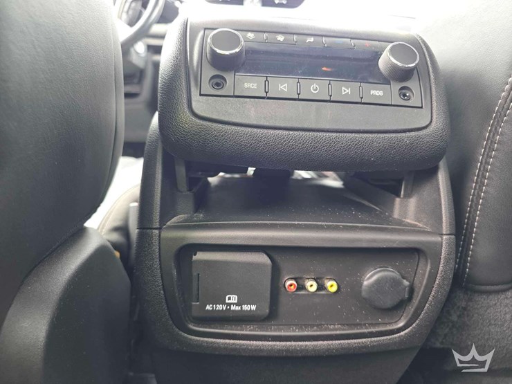 2013-chevrolet-traverse-image-33