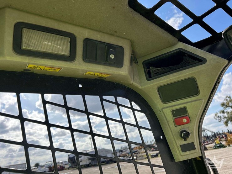 2014-caterpillar-257d-image-7