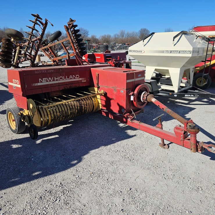 NEW HOLLAND 570