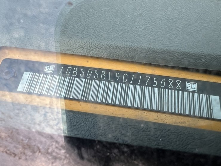 2012-chevrolet-express-school-bus-image-9