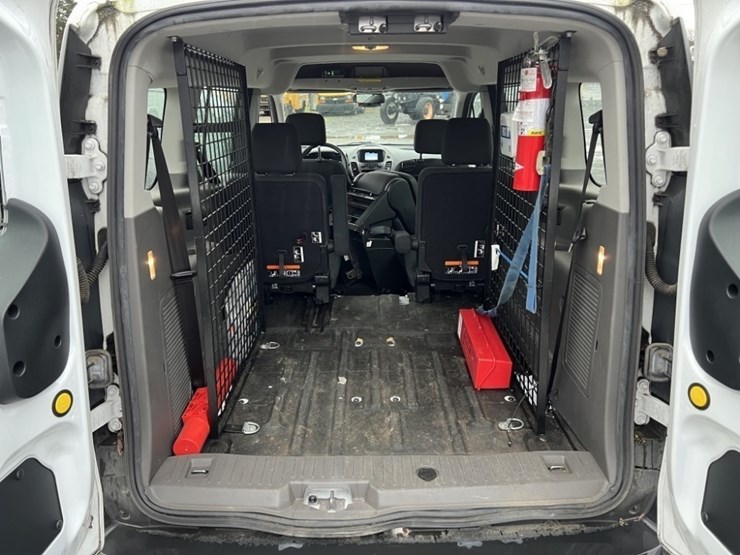 2019-ford-transit-connect-image-19