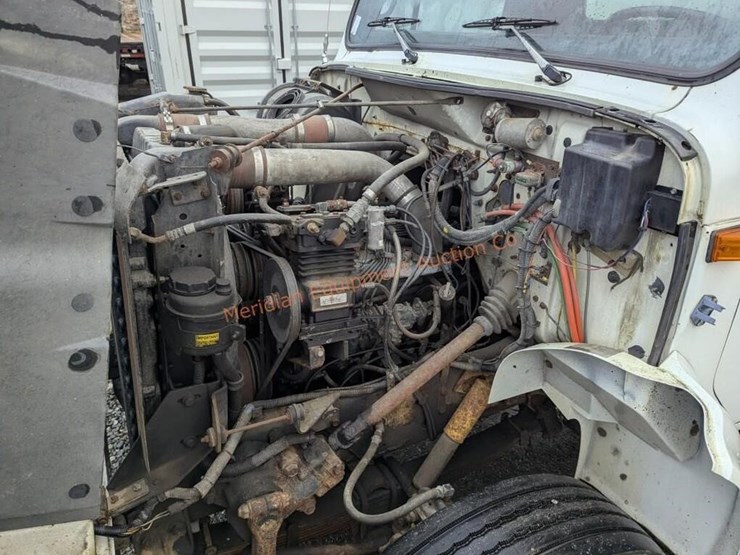 1992-international-4900-image-23