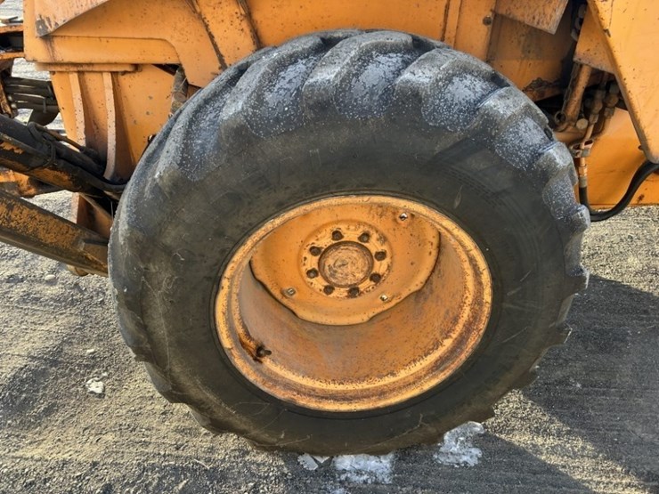 1976-case-580c-image-13