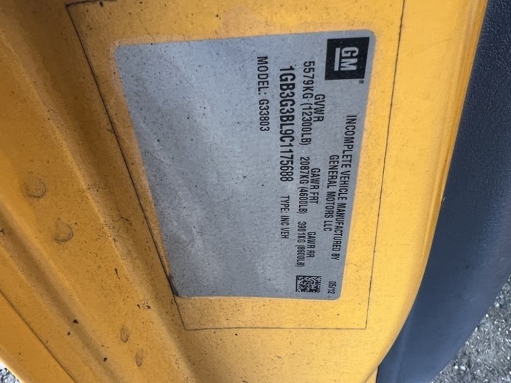 2012-chevrolet-express-school-bus-image-10