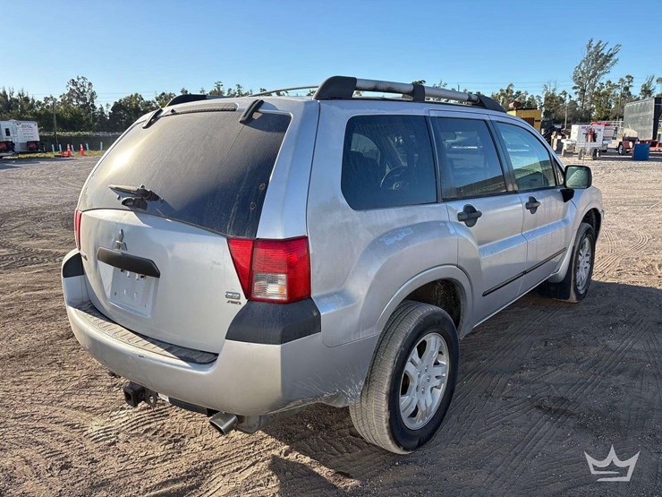 2004-mitsubishi-endeavor-image-3